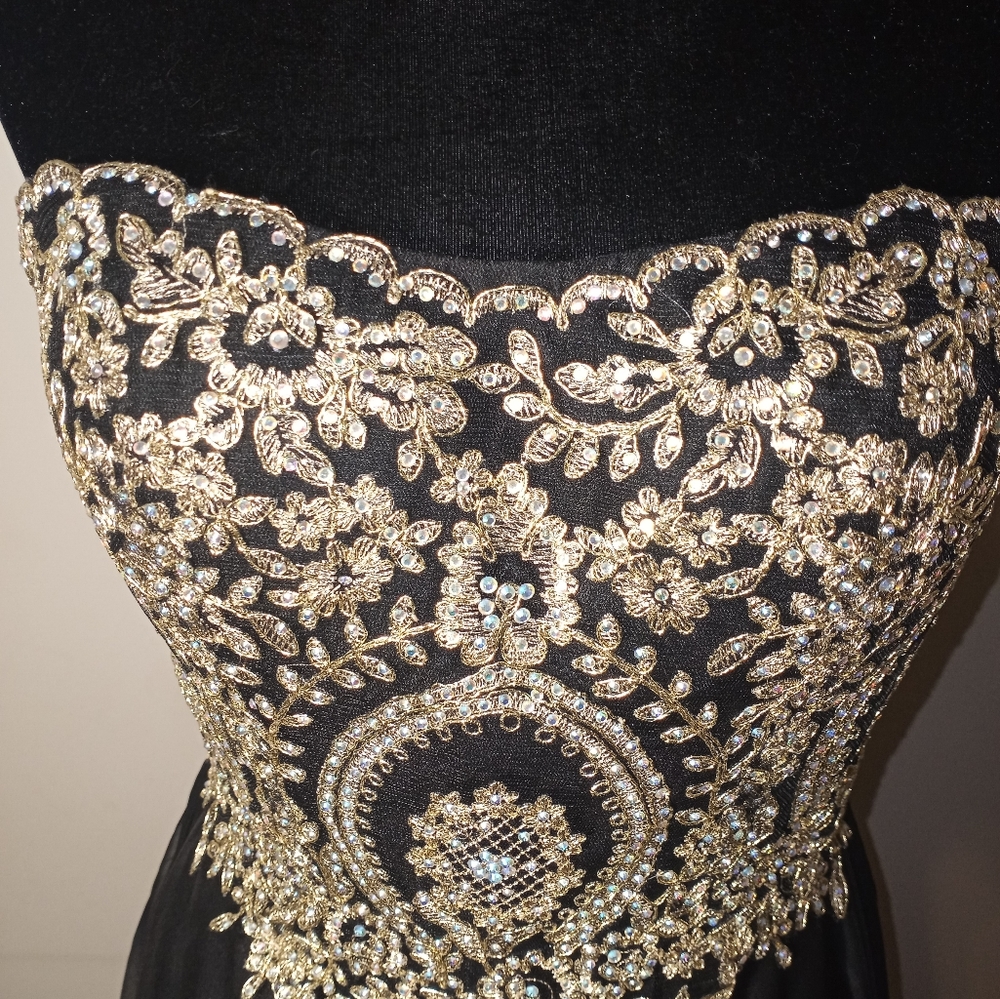 Formal midi dress strapless Spain inspired